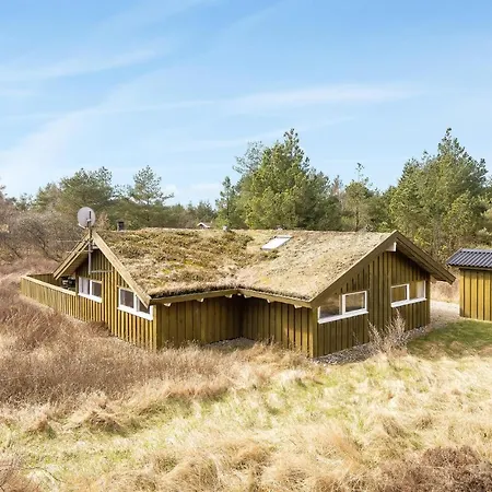 4 Bedroom Cozy In Romo