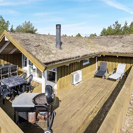 4 Bedroom Cozy In Romo *