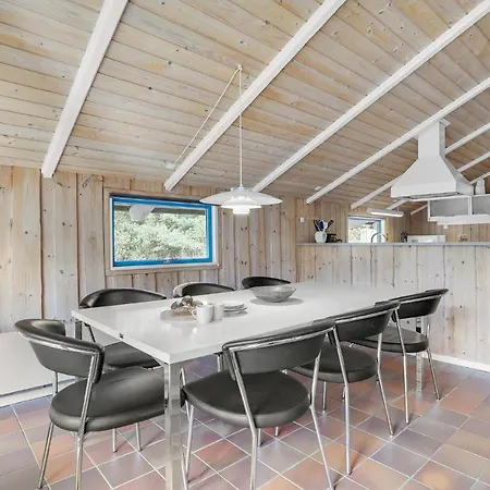 4 Bedroom Cozy In Romo * Bolilmark