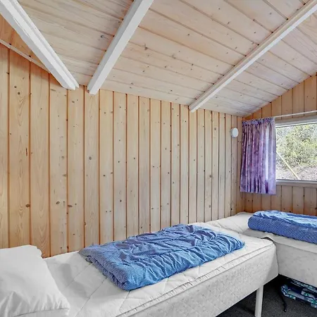 4 Bedroom Cozy In Romo